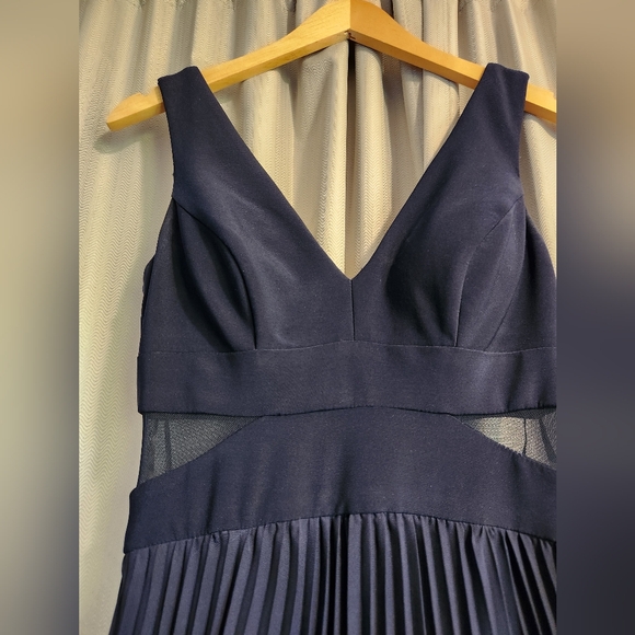 Maxi Formal Gown - Picture 7 of 7